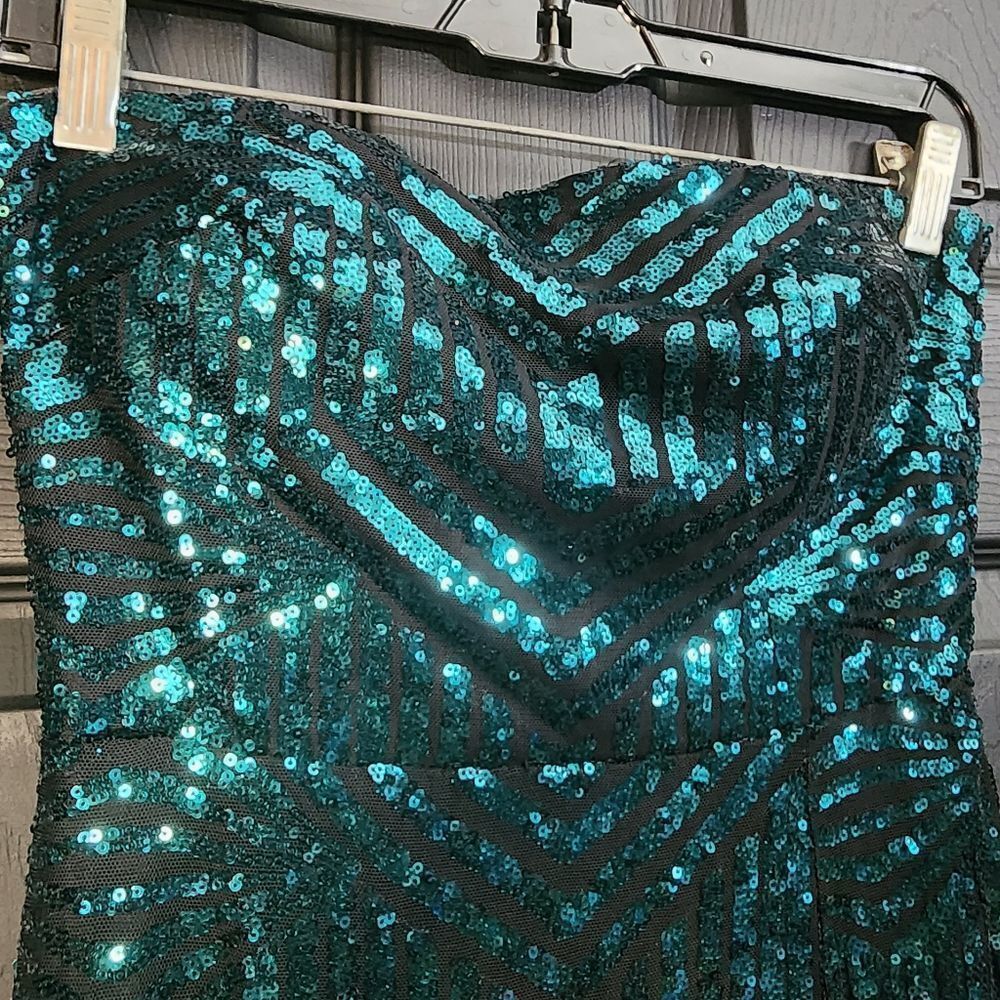 Lulus 'Dazzling Magic' Teal and Black Sequin Strapless Maxi Dress - Picture 9 of 16